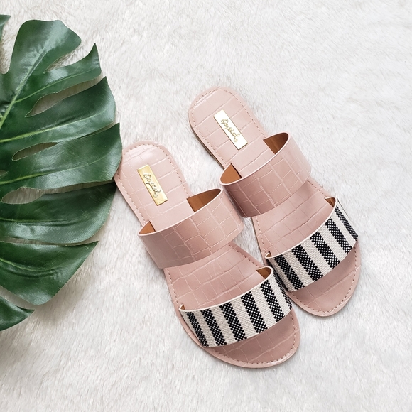 Vegan Leather Double Strap Sandals *NEW w/box* - Picture 3 of 7